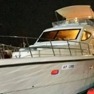 55 Ft Luxury Yacht – 2