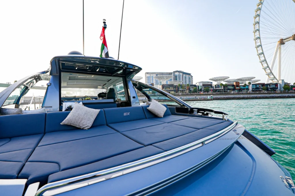 Yacht