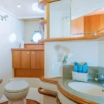 azimut-luxury-yacht-55-ft-abu-dhabi-10