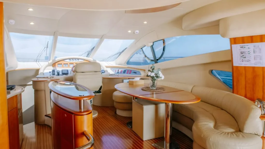 azimut-luxury-yacht-55-ft-abu-dhabi-4