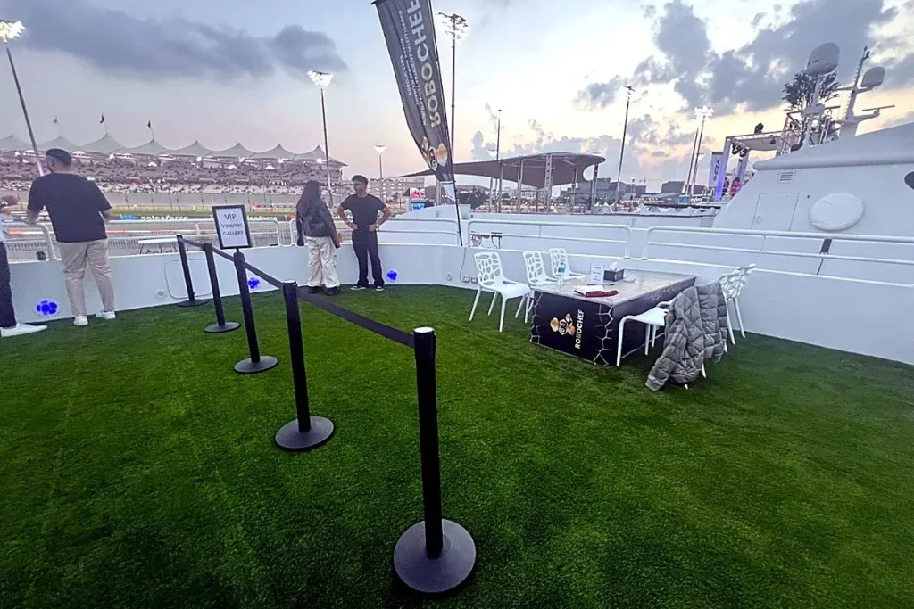 تذكرة يخت بجانب الحلبة VIP – جائزة أبوظبي الكبرى 2026